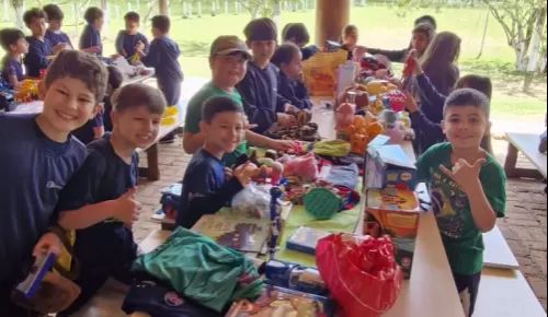 Feira de Trocas: Uma Aula Prática sobre Consumo Consciente